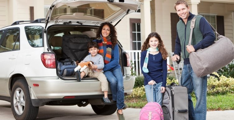 Izmir Airport Car Rental Service for Families with Children